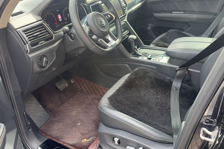 Used Volkswagen Teramont X 2020 Facelifted 330TSI Two-Wheel-Drive Luxury Edition Interior 1
