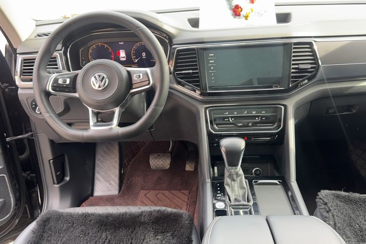Used Volkswagen Teramont X 2020 Facelifted 330TSI Two-Wheel-Drive Luxury Edition Interior 3