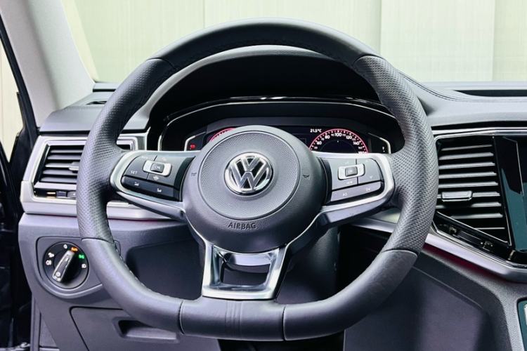 Used Volkswagen Teramont X 2020 330TSI Two-Wheel-Drive Prestige Luxury Edition Interior 4