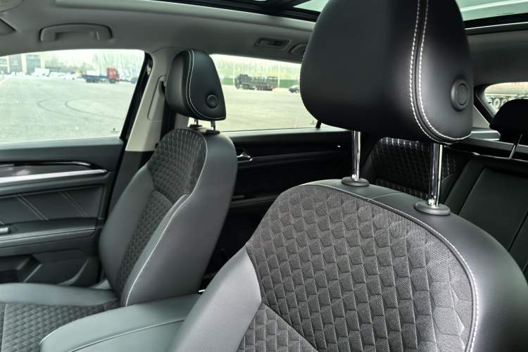 Used Volkswagen Teramont X 2020 Facelifted 330TSI Two-Wheel-Drive Luxury Edition Interior 7