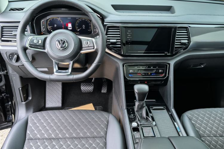 Used Volkswagen Teramont X 2020 Facelifted 330TSI Two-Wheel-Drive Luxury Edition Interior 8