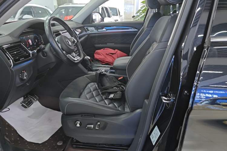 Used Volkswagen Teramont X 2020 Revised Version 380TSI Four-Wheel Drive Prestige Luxury Edition Left Front Seat