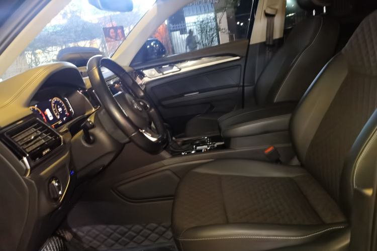 Used Volkswagen Teramont X 2020 330TSI Two-Wheel-Drive Luxury Edition Left Front Seat