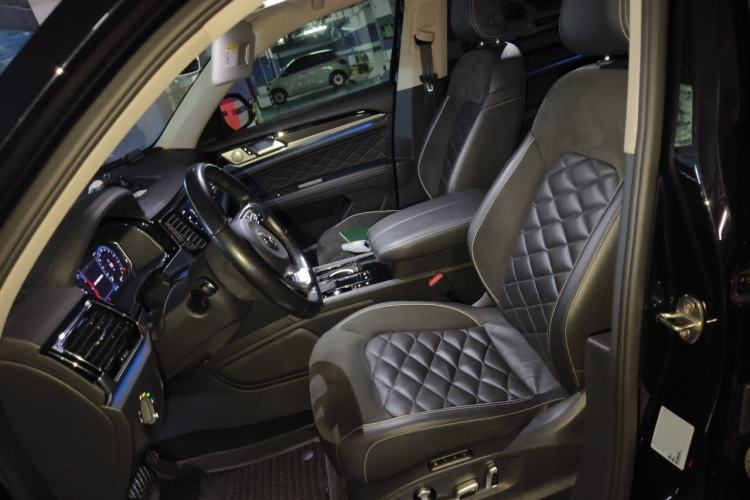 Used Volkswagen Teramont X 2020 330TSI Two-Wheel-Drive Prestige Luxury Edition Left Front Seat