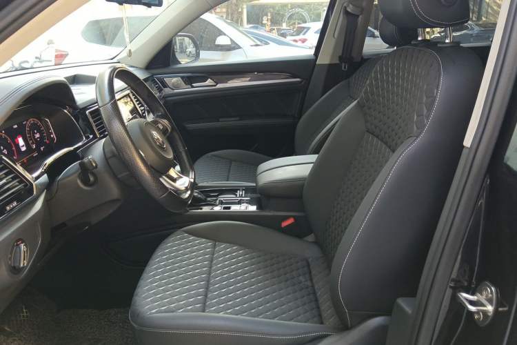 Used Volkswagen Teramont X 2020 Facelifted 330TSI Two-Wheel-Drive Luxury Edition Left Front Seat