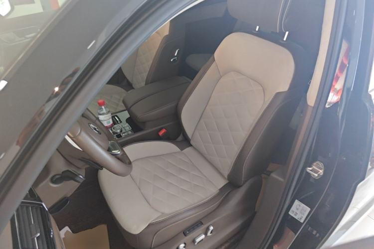 Used Volkswagen Teramont X 2020 Facelifted 530 V6 All-Wheel Drive Prestige Flagship Edition Left Front Seat