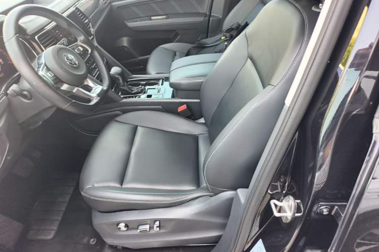 Used Volkswagen Teramont X 2020 Facelifted 330TSI Two-Wheel-Drive Luxury Edition Left Front Seat
