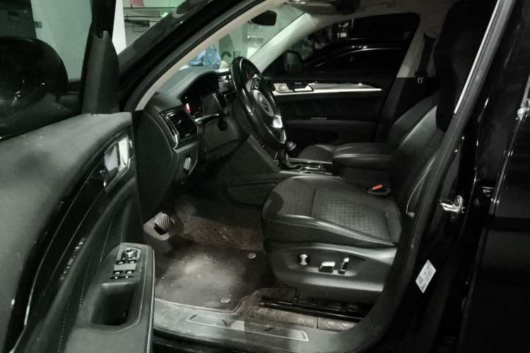 Used Volkswagen Teramont X 2020 Facelifted 330TSI Two-Wheel-Drive Luxury Edition Left Front Seat