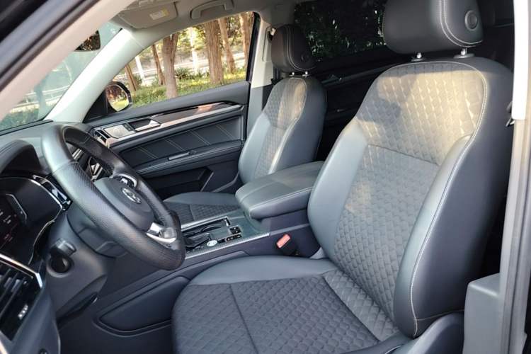Used Volkswagen Teramont X 2020 330TSI Two-Wheel-Drive Luxury Edition Left Front Seat