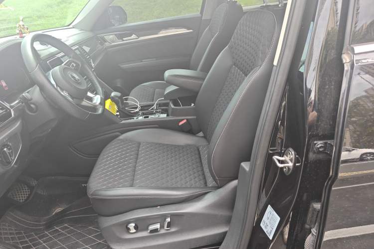 Used Volkswagen Teramont X 2020 330TSI Two-Wheel-Drive Luxury Edition Left Front Seat