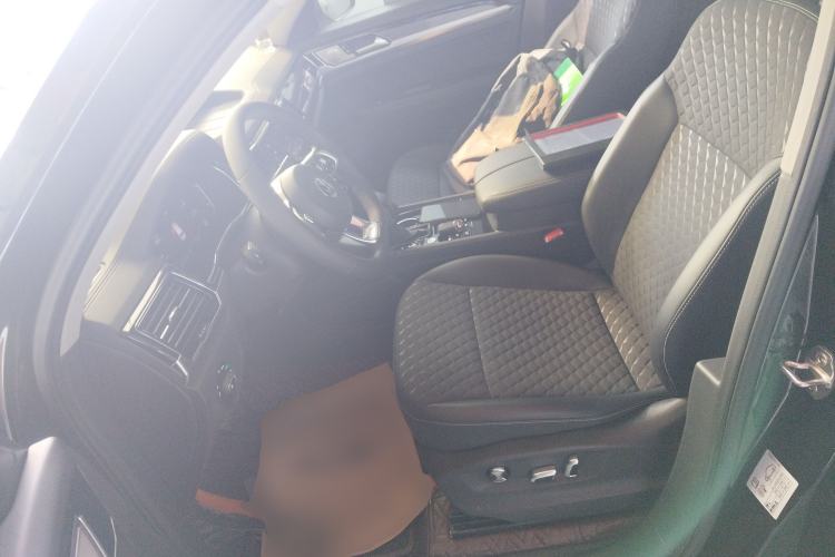 Used Volkswagen Teramont X 2020 Facelifted 330TSI Two-Wheel-Drive Luxury Edition Left Front Seat