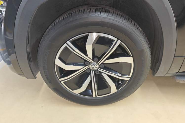 Used Volkswagen Teramont X 2020 330TSI Two-Wheel-Drive Luxury Edition Left Front Wheel Hub