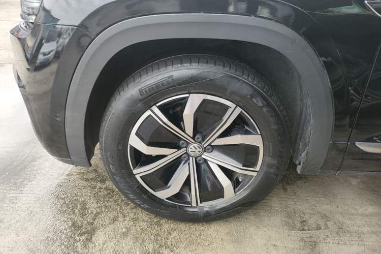 Used Volkswagen Teramont X 2020 Facelifted 330TSI Two-Wheel-Drive Luxury Edition Left Front Wheel Hub