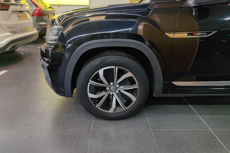 Used Volkswagen Teramont X 2020 Facelift 380TSI Four-Wheel Drive Luxury Edition Left Front Wheel Hub