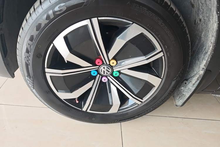 Used Volkswagen Teramont X 2020 Facelift 380TSI Four-Wheel Drive Luxury Edition Left Front Wheel Hub