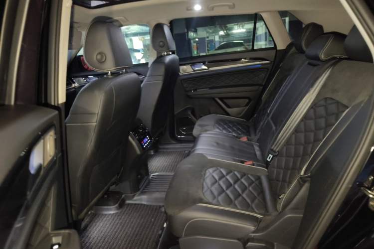 Used Volkswagen Teramont X 2020 330TSI Two-Wheel-Drive Prestige Luxury Edition Left Rear Seat