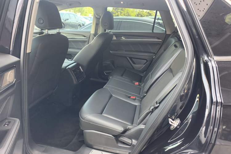 Used Volkswagen Teramont X 2020 Facelifted 330TSI Two-Wheel-Drive Luxury Edition Left Rear Seat