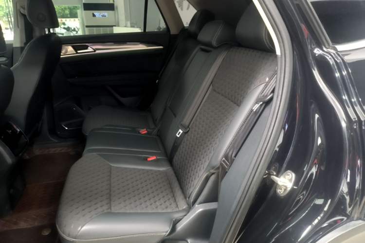 Used Volkswagen Teramont X 2020 Facelifted 330TSI Two-Wheel-Drive Luxury Edition Left Rear Seat