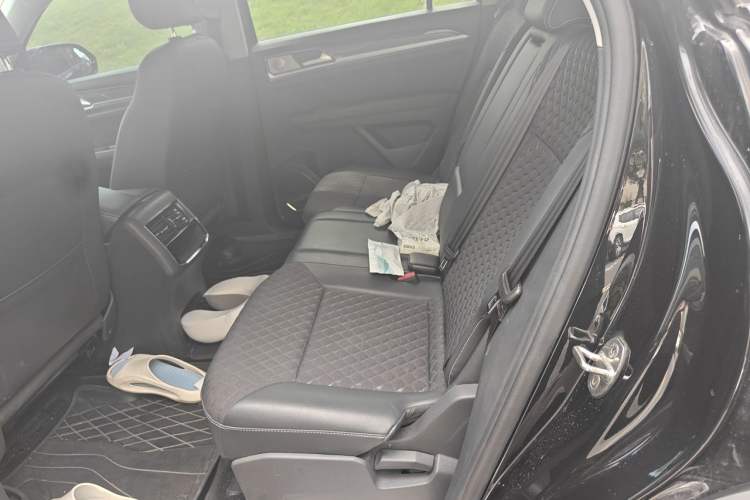 Used Volkswagen Teramont X 2020 330TSI Two-Wheel-Drive Luxury Edition Left Rear Seat