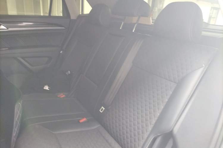 Used Volkswagen Teramont X 2020 330TSI Two-Wheel-Drive Luxury Edition Left Rear Seat