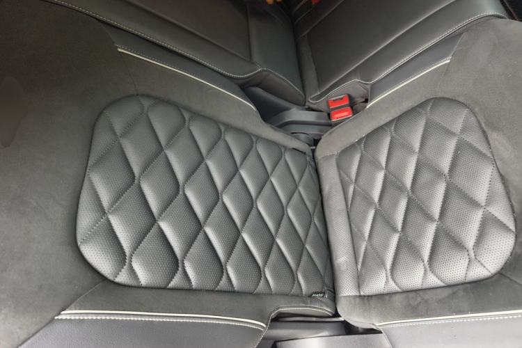 Used Volkswagen Teramont X 2020 380TSI Four-Wheel Drive Prestige Luxury Edition Left Rear Seat