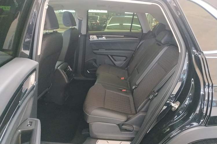 Used Volkswagen Teramont X 2020 Facelift 380TSI Four-Wheel Drive Luxury Edition Left Rear Seat