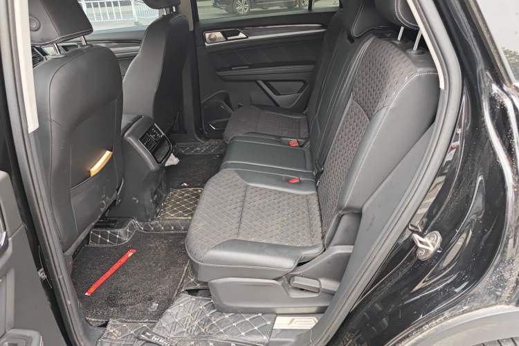 Used Volkswagen Teramont X 2020 Facelift 380TSI Four-Wheel Drive Luxury Edition Left Rear Seat