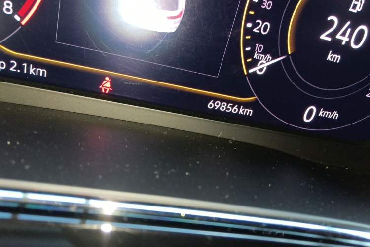Used Volkswagen Teramont X 2020 Facelifted 330TSI Two-Wheel-Drive Luxury Edition Odometer Close Up