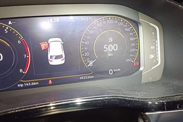 Used Volkswagen Teramont X 2020 Facelift 380TSI Four-Wheel Drive Luxury Edition Odometer Close Up