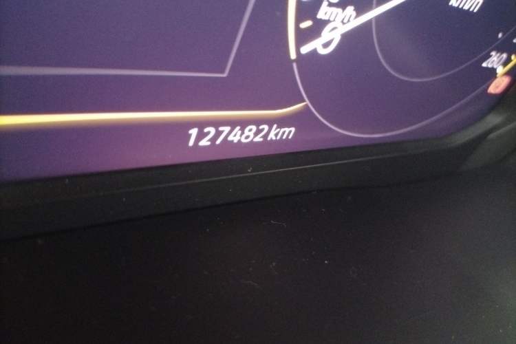Used Volkswagen Teramont X 2020 330TSI Two-Wheel-Drive Luxury Edition Odometer Close Up