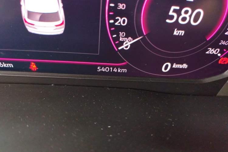 Used Volkswagen Teramont X 2020 380TSI Four-Wheel Drive Prestige Luxury Edition Odometer Close Up
