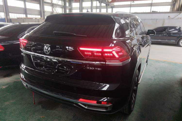 Used Volkswagen Teramont X 2020 Facelifted 330TSI Two-Wheel-Drive Luxury Edition Rear Right 45 Deg