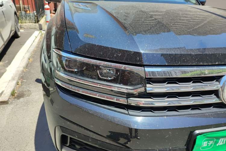Used Volkswagen Teramont X 2020 Facelift 380TSI Four-Wheel Drive Luxury Edition Right Front Headlight