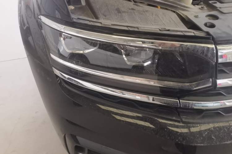 Used Volkswagen Teramont X 2020 Facelift 380TSI Four-Wheel Drive Luxury Edition Right Front Headlight