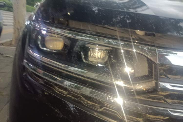 Used Volkswagen Teramont X 2020 Revised Version 380TSI Four-Wheel Drive Prestige Luxury Edition Right Front Headlight