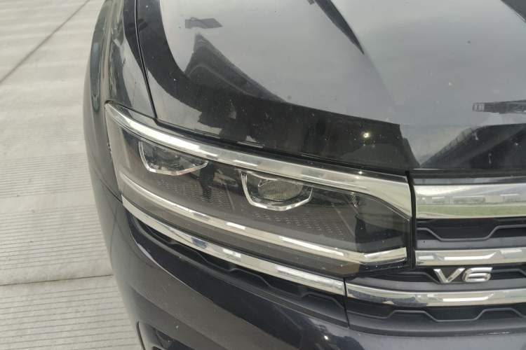 Used Volkswagen Teramont X 2020 380TSI Four-Wheel Drive Prestige Luxury Edition Right Front Headlight