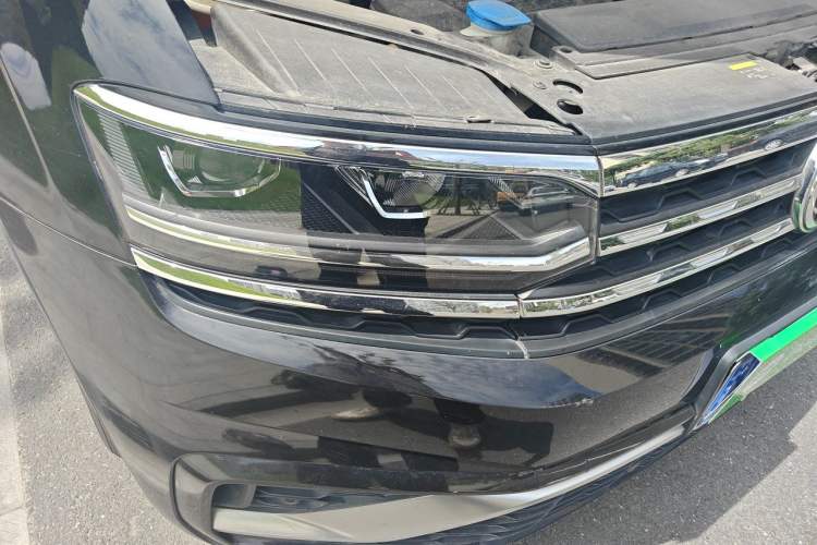 Used Volkswagen Teramont X 2020 330TSI Two-Wheel-Drive Luxury Edition Right Front Headlight