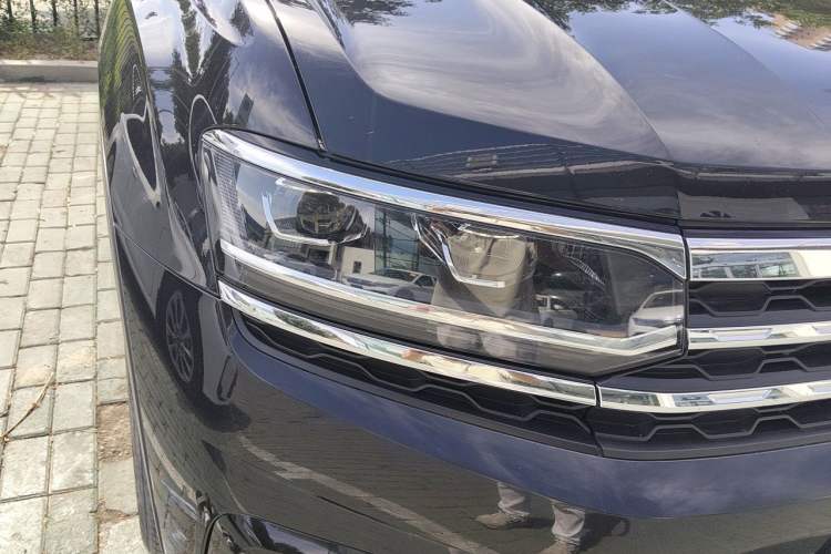 Used Volkswagen Teramont X 2020 380TSI Four-Wheel Drive Luxury Edition Right Front Headlight