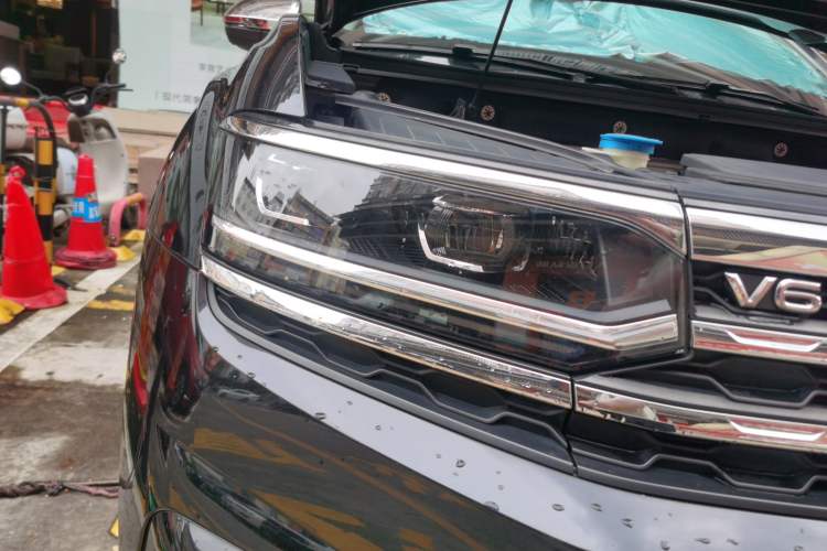 Used Volkswagen Teramont X 2020 330TSI Two-Wheel-Drive Prestige Luxury Edition Right Front Headlight