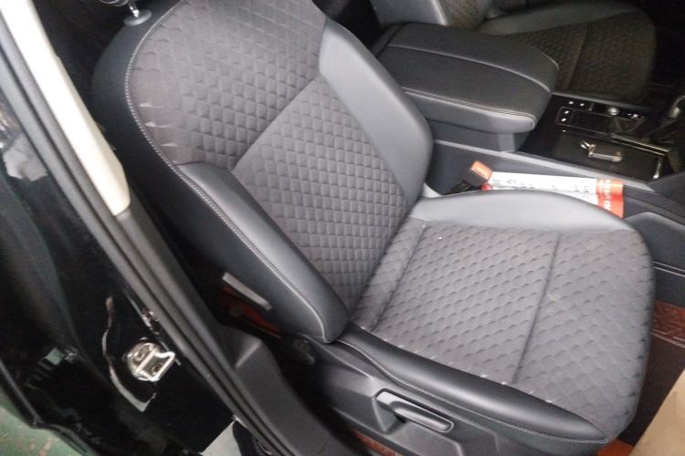 Used Volkswagen Teramont X 2020 Facelifted 330TSI Two-Wheel-Drive Luxury Edition Right Front Seat