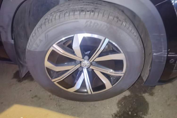 Used Volkswagen Teramont X 2020 330TSI Two-Wheel-Drive Luxury Edition Right Front Wheel Hub