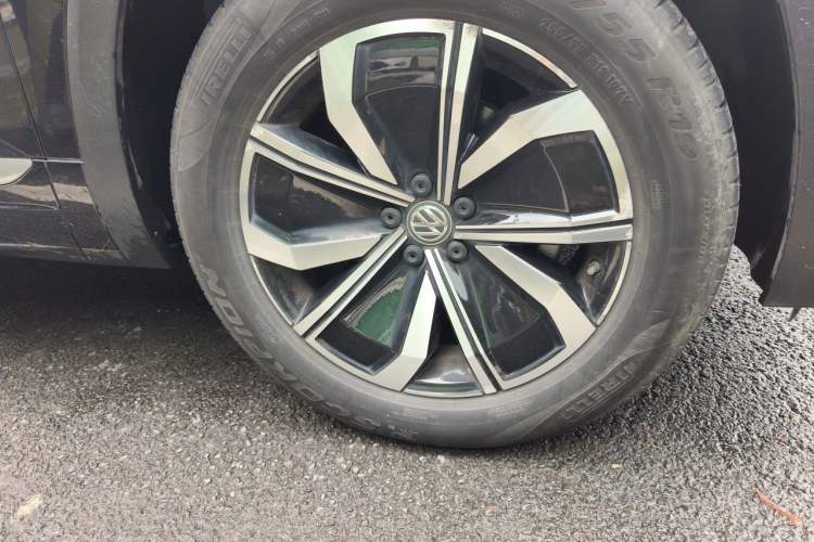 Used Volkswagen Teramont X 2020 Facelift 380TSI Four-Wheel Drive Luxury Edition Right Front Wheel Hub