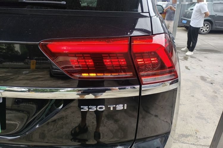 Used Volkswagen Teramont X 2020 Facelifted 330TSI Two-Wheel-Drive Luxury Edition Right Rear Taillight