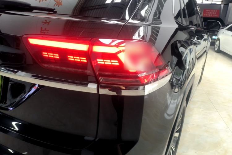 Used Volkswagen Teramont X 2020 Facelifted 330TSI Two-Wheel-Drive Luxury Edition Right Rear Taillight