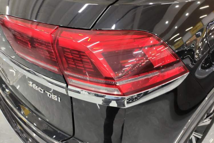 Used Volkswagen Teramont X 2020 380TSI Four-Wheel Drive Luxury Edition Right Rear Taillight