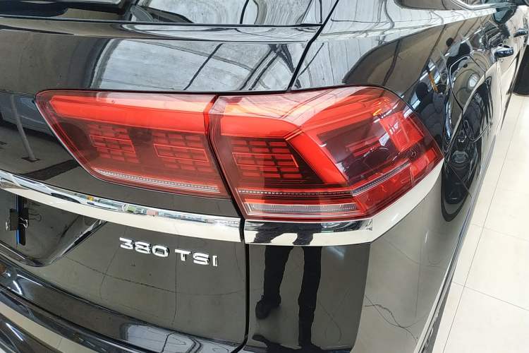 Used Volkswagen Teramont X 2020 Facelift 380TSI Four-Wheel Drive Luxury Edition Right Rear Taillight