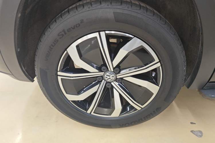 Used Volkswagen Teramont X 2020 330TSI Two-Wheel-Drive Luxury Edition Right Rear Wheel Hub