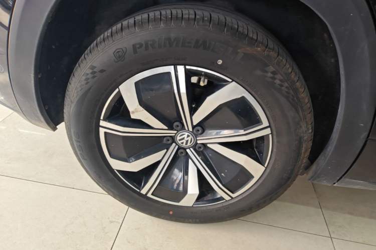 Used Volkswagen Teramont X 2020 380TSI Four-Wheel Drive Luxury Edition Right Rear Wheel Hub