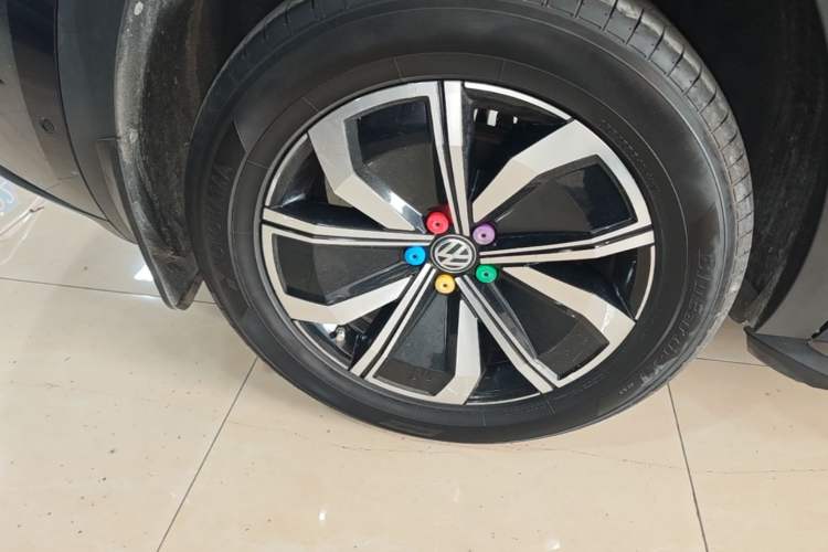 Used Volkswagen Teramont X 2020 Facelift 380TSI Four-Wheel Drive Luxury Edition Right Rear Wheel Hub