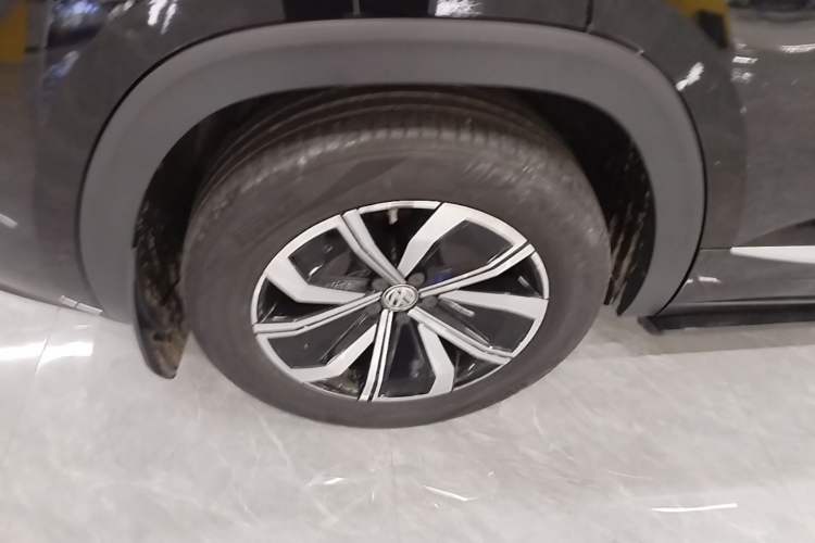 Used Volkswagen Teramont X 2020 380TSI Four-Wheel Drive Luxury Edition Right Rear Wheel Hub